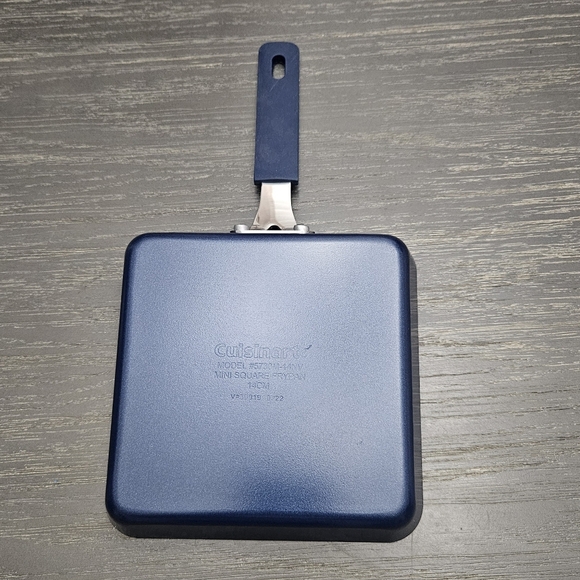 Cuisinart, Blue Classic Non-Stick Mini Square Frying Pan. Dishwasher Safe. New - Picture 4 of 4